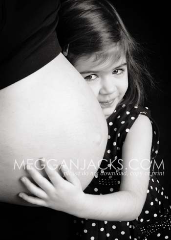 Phoenix maternity photography, Arizona pregnant mom with daughter, Pregnancy portraits