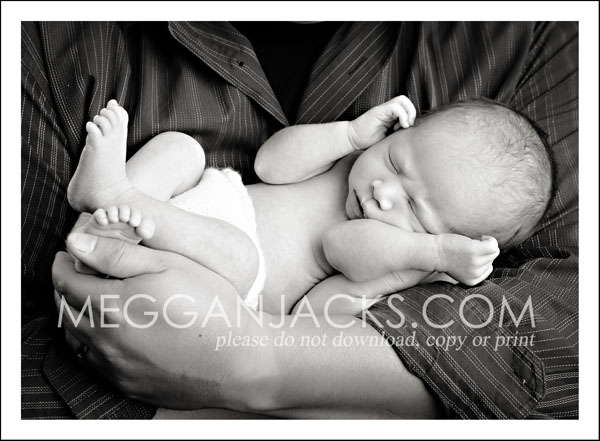 baby in daddy's arms, mesa newborn photographer