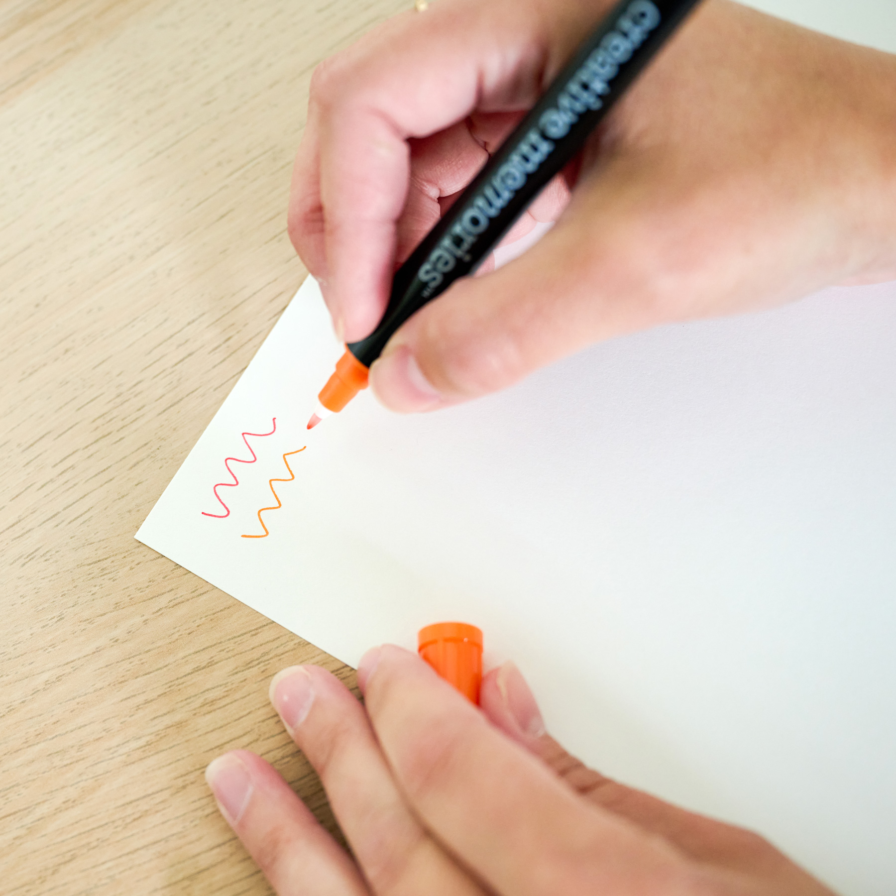 Red/Orange - Dual-Color Pen - Image 3