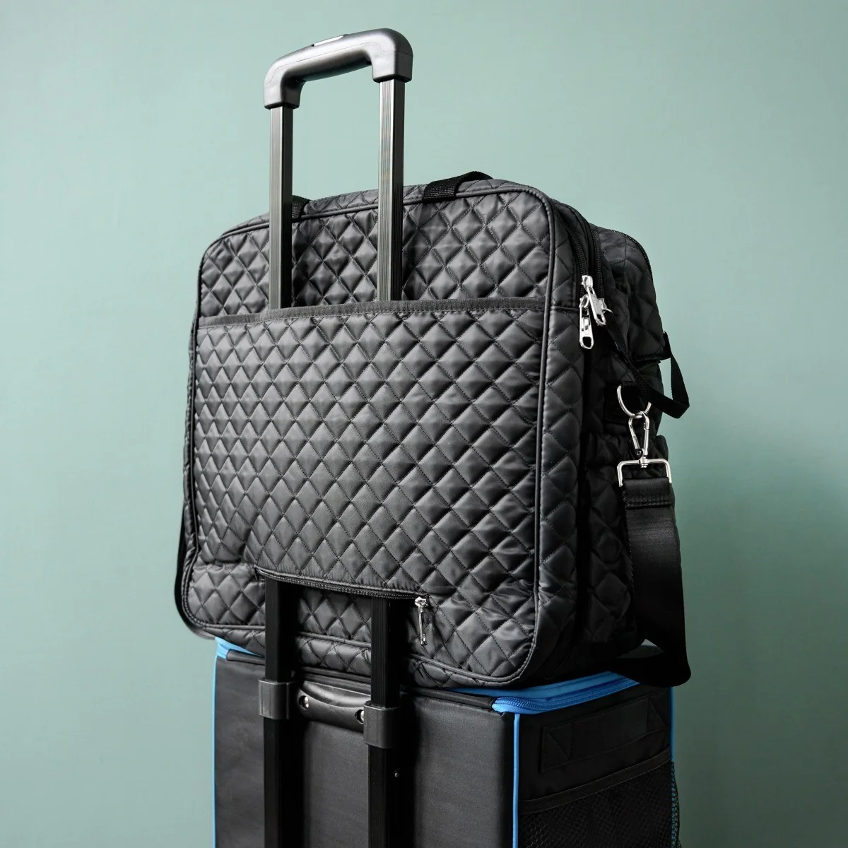 Weekender Bag - Quilted Black - Image 8